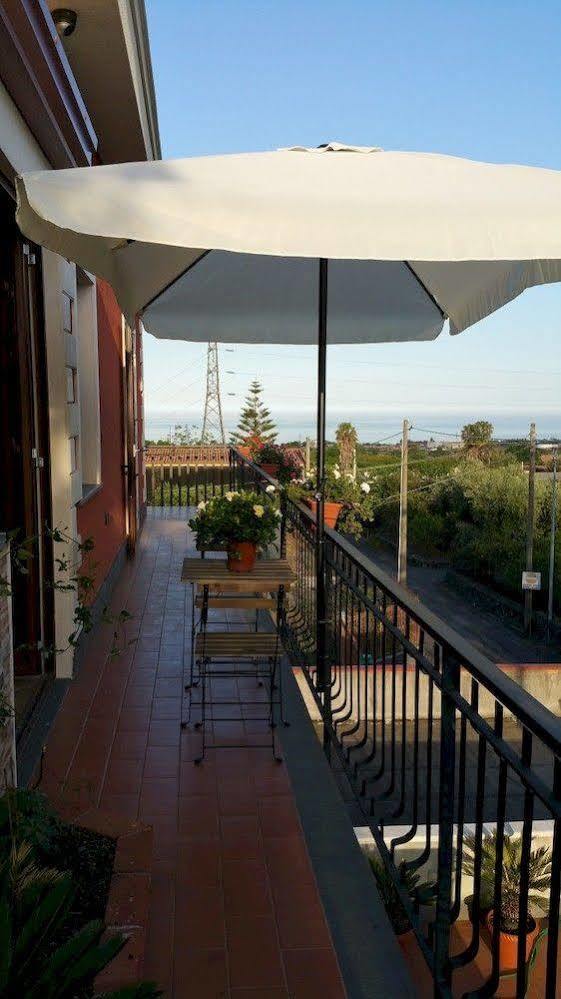 Bed and Breakfast Anthea Dell' Etna Santa Venerina Exterior foto